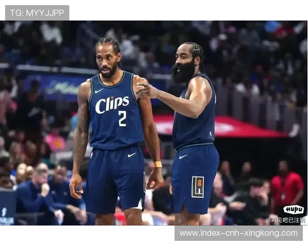伦纳德站到中距离，洛杉矶快船选择最稳
